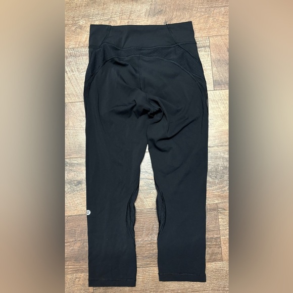 Lululemon Black High Times Crop Tech Mesh Leggings Size 6 - Picture 3 of 5